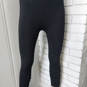 Leggings - 2 pairs of Leggings - White and Bllack - F & F